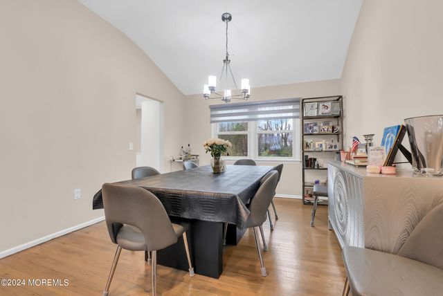 2 Youmans Avenue, Eatontown, NJ 07724