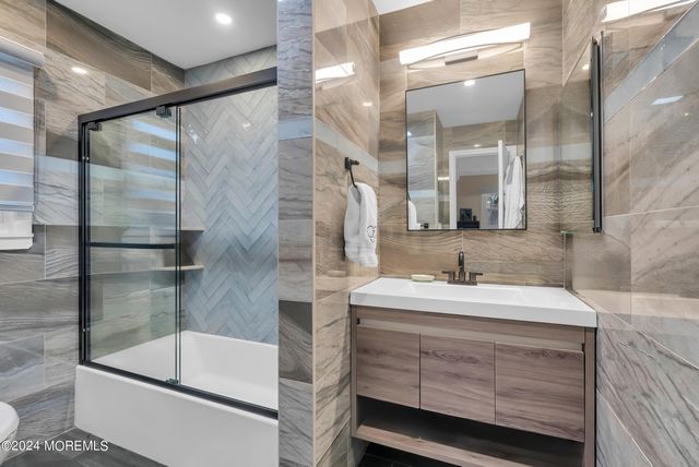 2 Youmans Avenue, Eatontown, NJ 07724