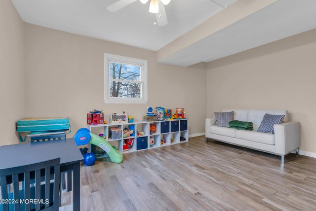 2 Youmans Avenue, Eatontown, NJ 07724