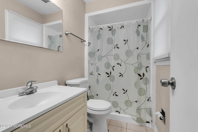 2 Youmans Avenue, Eatontown, NJ 07724