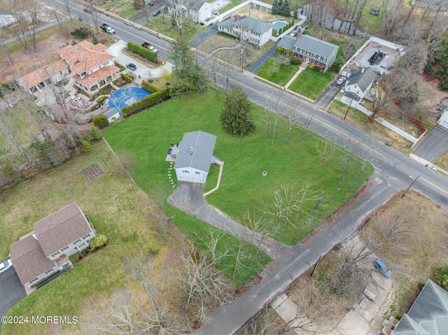 2 Youmans Avenue, Eatontown, NJ 07724