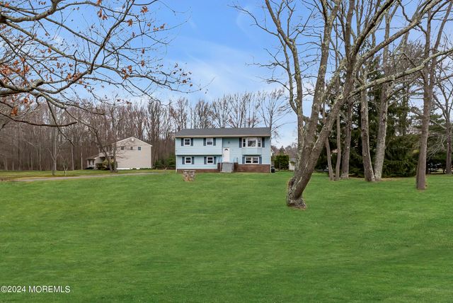 2 Youmans Avenue, Eatontown, NJ 07724