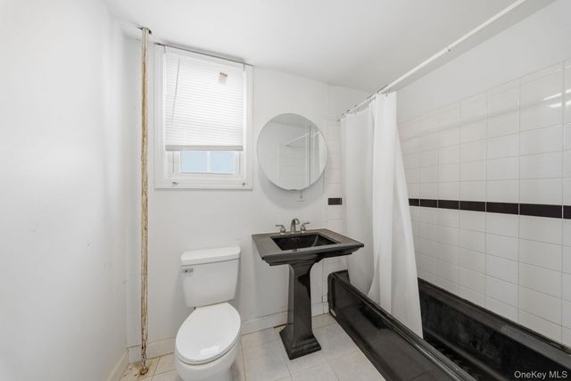 21 Ridge Street, Middletown, NY 10940