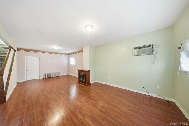 21 Ridge Street, Middletown, NY 10940