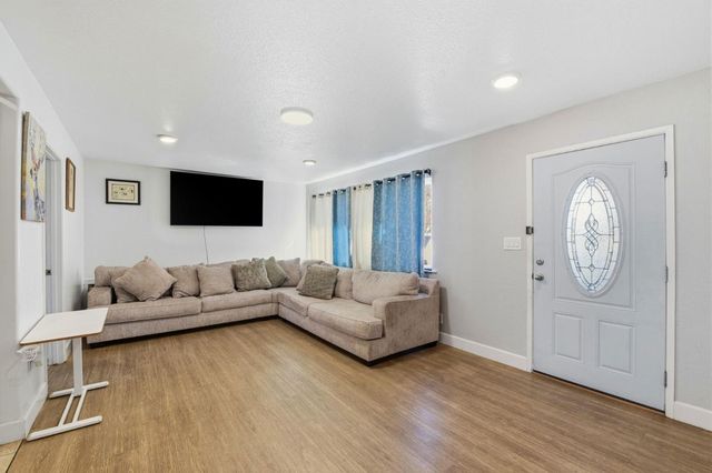 2207 Pacina Drive, San Jose, CA 95116