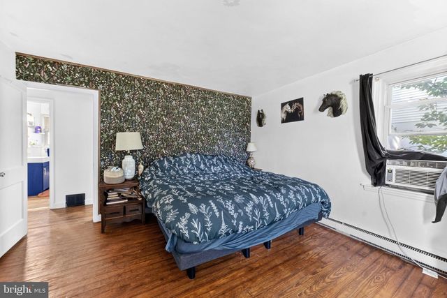 412 N AMBLER ST, Quakertown, PA 18951