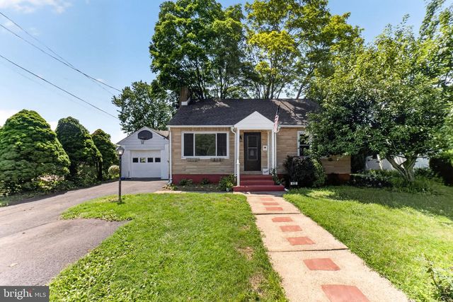 412 N AMBLER ST, Quakertown, PA 18951
