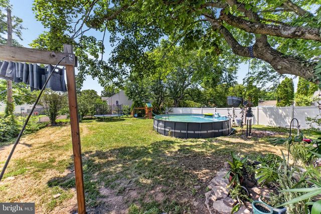 412 N AMBLER ST, Quakertown, PA 18951