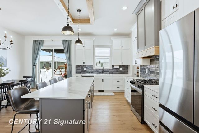 8442 Oakhill Drive, Tittabawassee Twp, MI 48623