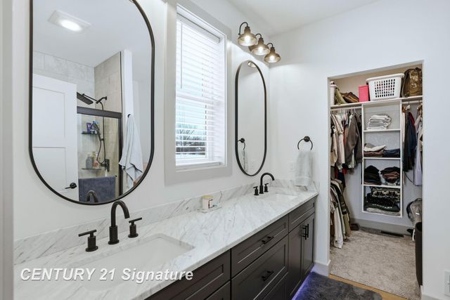 8442 Oakhill Drive, Tittabawassee Twp, MI 48623