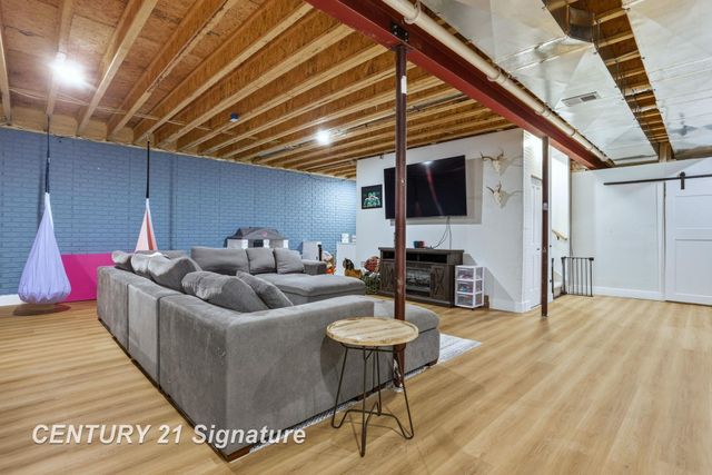 8442 Oakhill Drive, Tittabawassee Twp, MI 48623