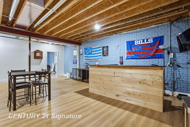 8442 Oakhill Drive, Tittabawassee Twp, MI 48623