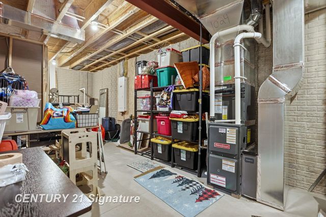 8442 Oakhill Drive, Tittabawassee Twp, MI 48623