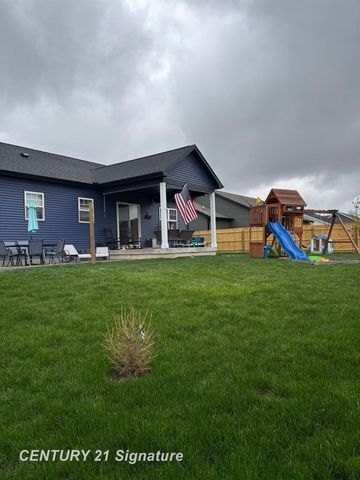 8442 Oakhill Drive, Tittabawassee Twp, MI 48623