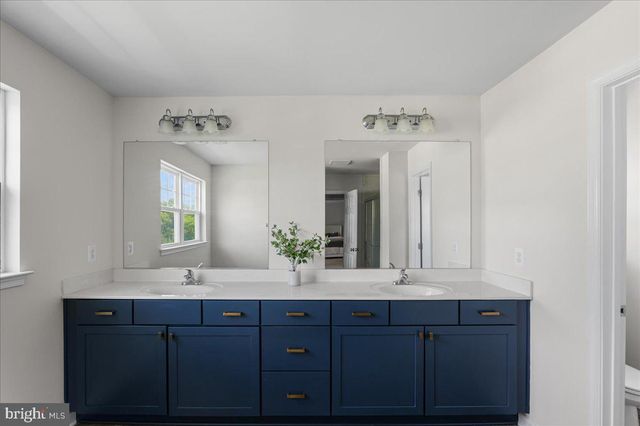 803 STEPHAN MACE CT, Purcellville, VA 20132