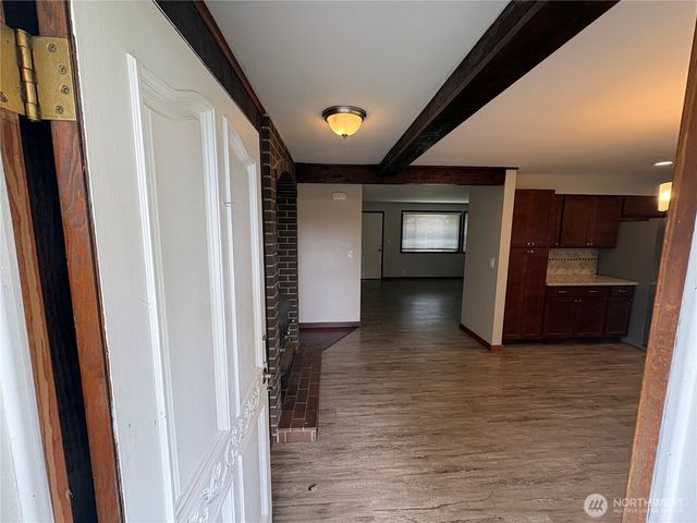 1828 Gossard Street, Enumclaw, WA 98022