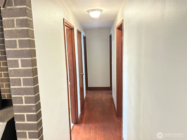 1828 Gossard Street, Enumclaw, WA 98022