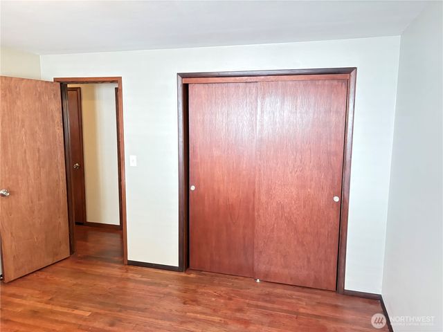 1828 Gossard Street, Enumclaw, WA 98022