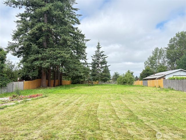 1828 Gossard Street, Enumclaw, WA 98022