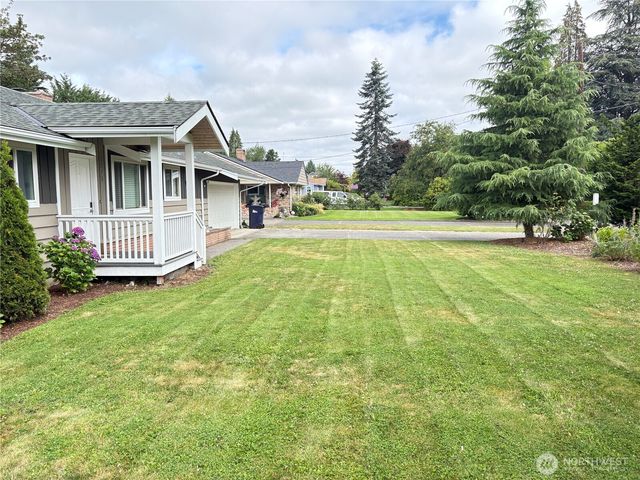 1828 Gossard Street, Enumclaw, WA 98022