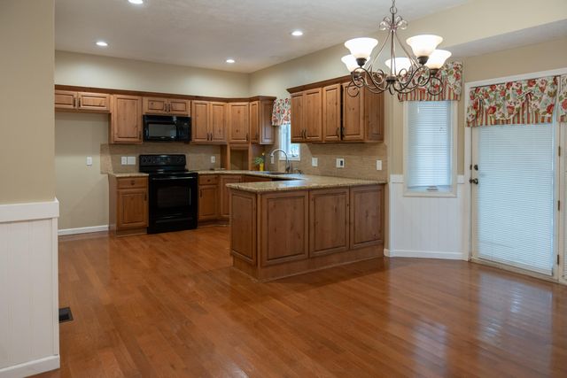 211 N Marie Street, Nixa, MO 65714