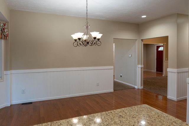 211 N Marie Street, Nixa, MO 65714