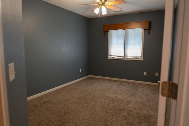 211 N Marie Street, Nixa, MO 65714