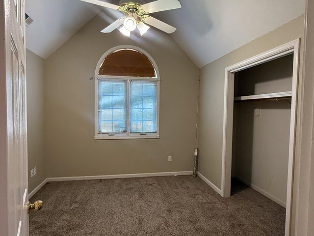 211 N Marie Street, Nixa, MO 65714