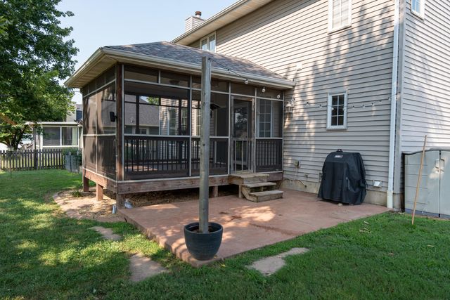 211 N Marie Street, Nixa, MO 65714