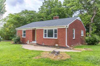 212 N MAPLE ST, Adamsville, TN 38310