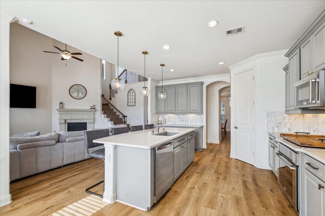 17903 Rushing Hollow Court, Tomball, TX 77377