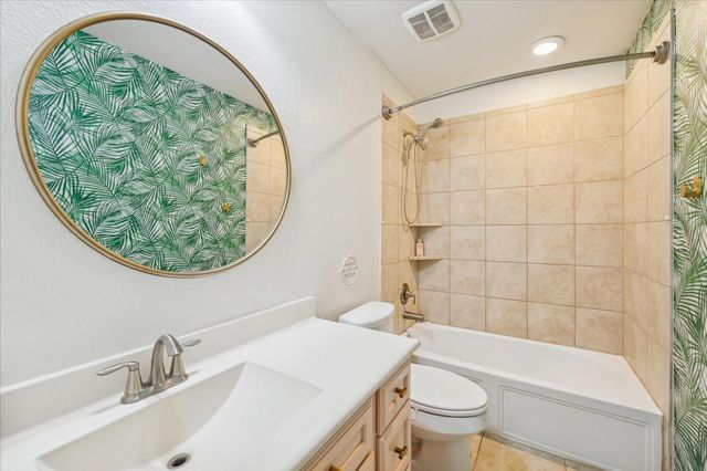 17903 Rushing Hollow Court, Tomball, TX 77377