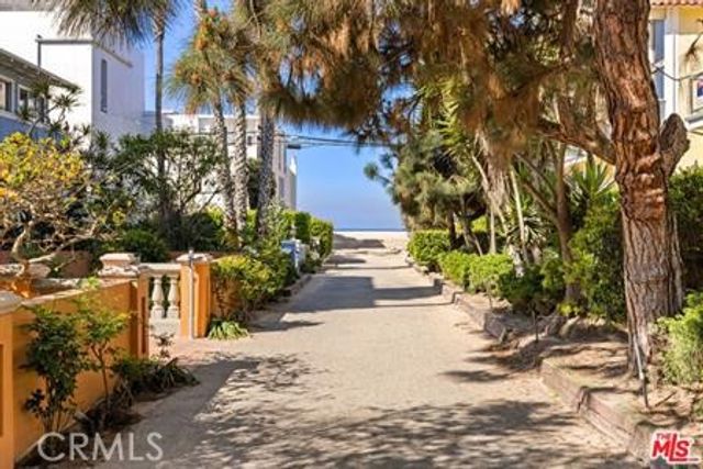 31 Spinnaker Street 15, Marina Del Rey, CA 90292