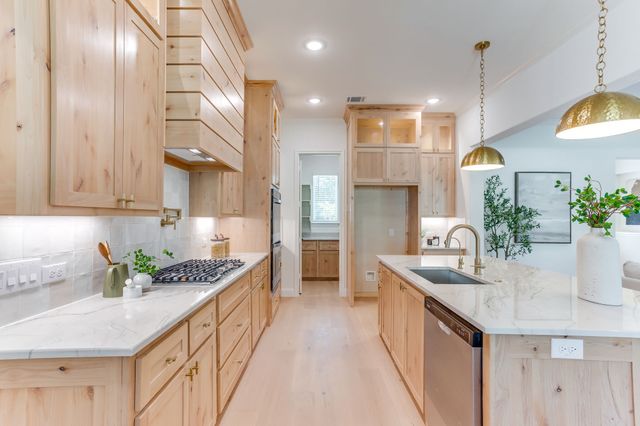 4990 Veal Station Road, Weatherford, TX 76085