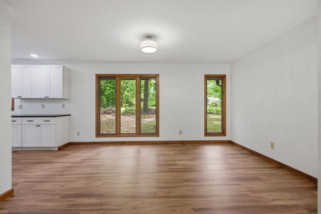 102 Parkwood Ln, Hohenwald, TN 38462