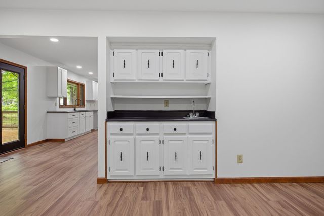 102 Parkwood Ln, Hohenwald, TN 38462