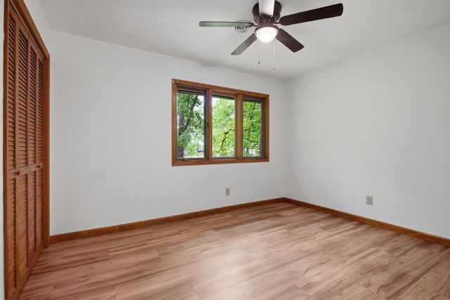 102 Parkwood Ln, Hohenwald, TN 38462