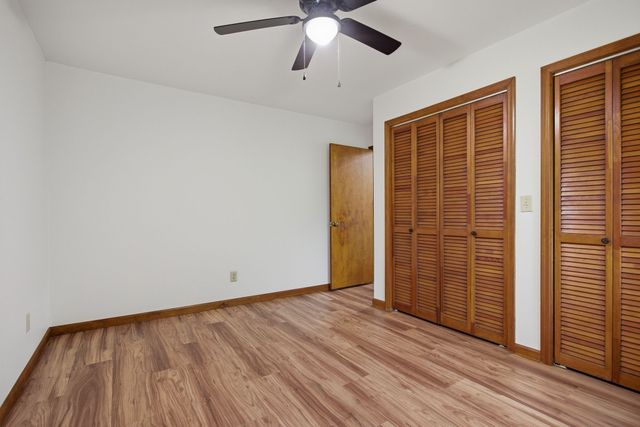 102 Parkwood Ln, Hohenwald, TN 38462