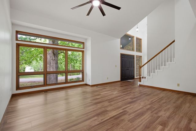 102 Parkwood Ln, Hohenwald, TN 38462