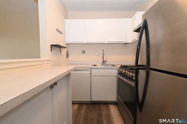27 Northill Street 6U, Stamford, CT 06907