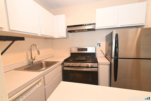 27 Northill Street 6U, Stamford, CT 06907