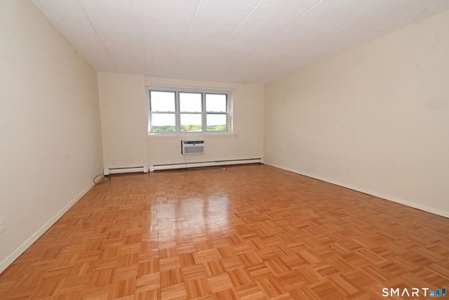 27 Northill Street 6U, Stamford, CT 06907