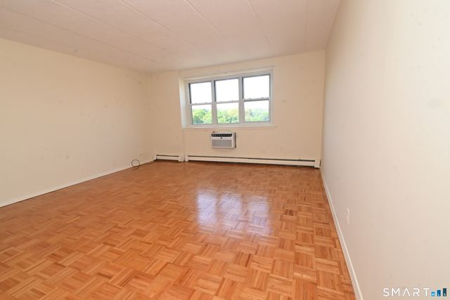 27 Northill Street 6U, Stamford, CT 06907