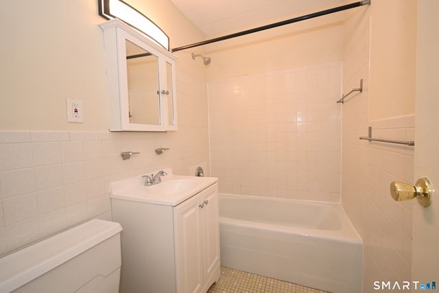 27 Northill Street 6U, Stamford, CT 06907