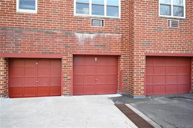 27 Northill Street 6U, Stamford, CT 06907