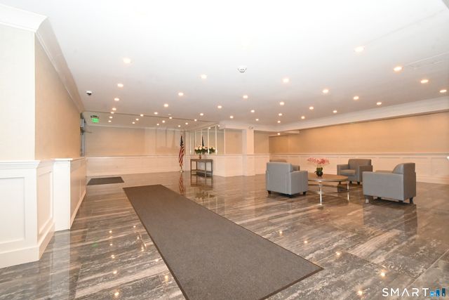 27 Northill Street 6U, Stamford, CT 06907