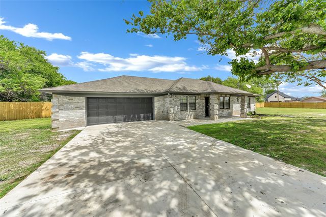 5924 Angus Drive, Fort Worth, TX 76179