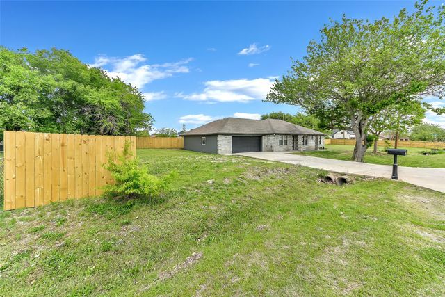 5924 Angus Drive, Fort Worth, TX 76179