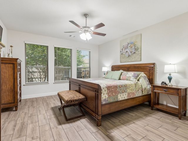 985 E Villas Court, Lewisville, TX 75067