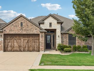 985 E Villas Court, Lewisville, TX 75067